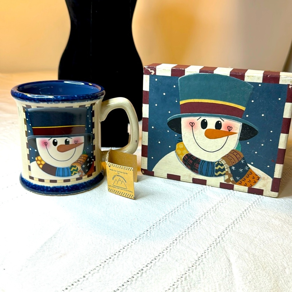 MUG Crazy Mountain snowman may all your Christmases be bright NIB